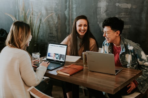 Une révolution à bas bruit du rapport des jeunes à la valeur travail : engagement et résilience